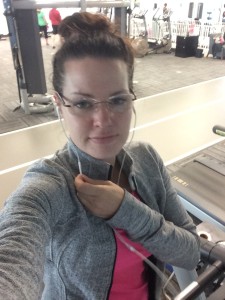 Real Treadmill Selfie. Sans Makeup.